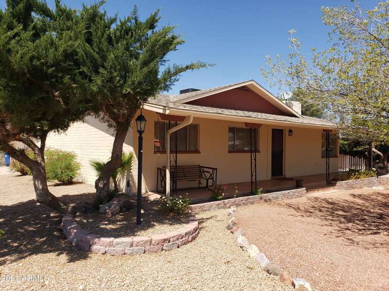 895 S Yaqui Drive, Wickenburg, AZ 85390