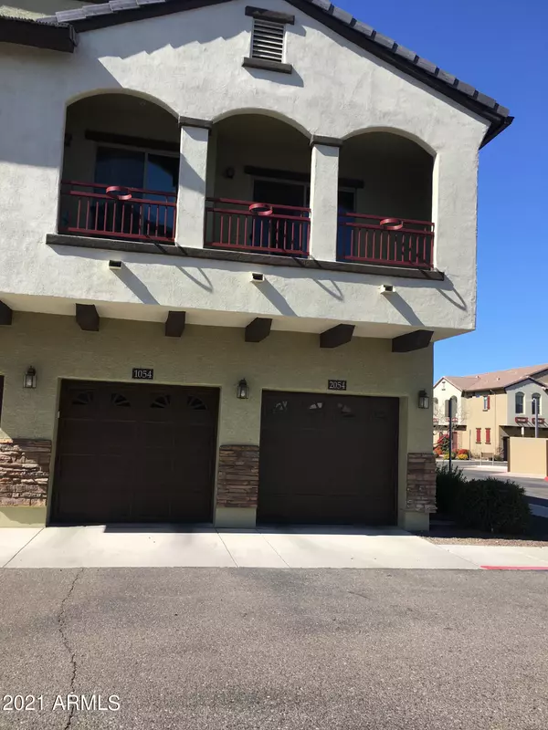 2725 E MINE CREEK Road #2054, Phoenix, AZ 85024