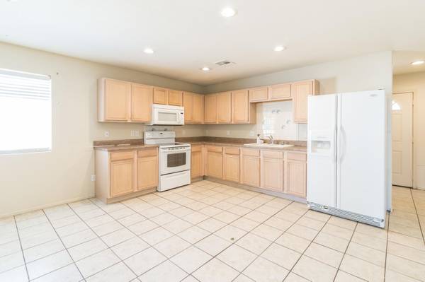 Tolleson, AZ 85353,9111 W PIERCE Street