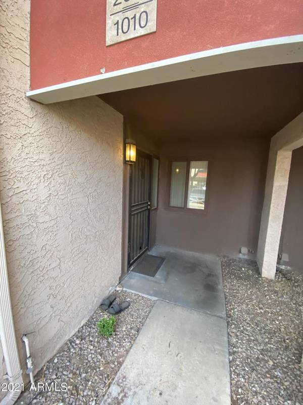 Mesa, AZ 85202,1730 W EMELITA Avenue #1010