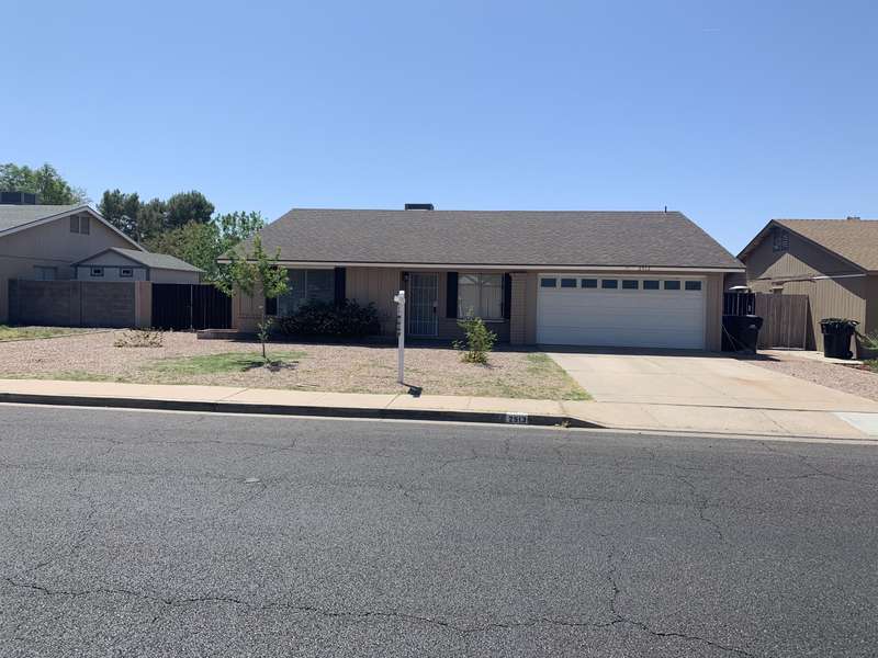 2513 E HAMPTON Avenue, Mesa, AZ 85204