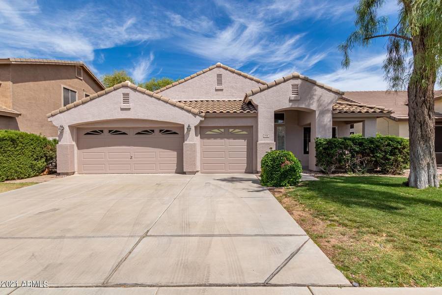 3946 E REMINGTON Drive, Gilbert, AZ 85297