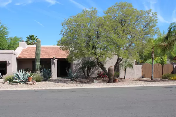 9972 E DEL MONTE Avenue, Gold Canyon, AZ 85118
