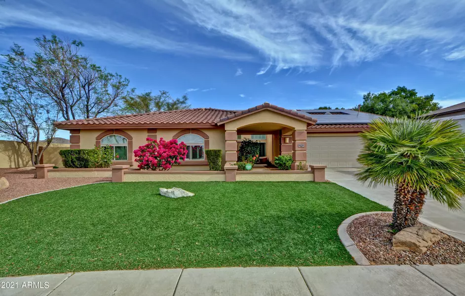 8272 W CIELO GRANDE Avenue, Peoria, AZ 85383