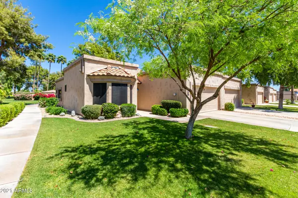 9322 W TOPEKA Drive, Peoria, AZ 85382