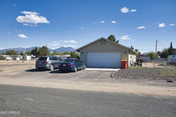 Kingman, AZ 86409,2370 E MCVICAR Avenue