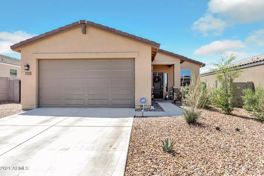 7235 E GROUSE Court, San Tan Valley, AZ 85143