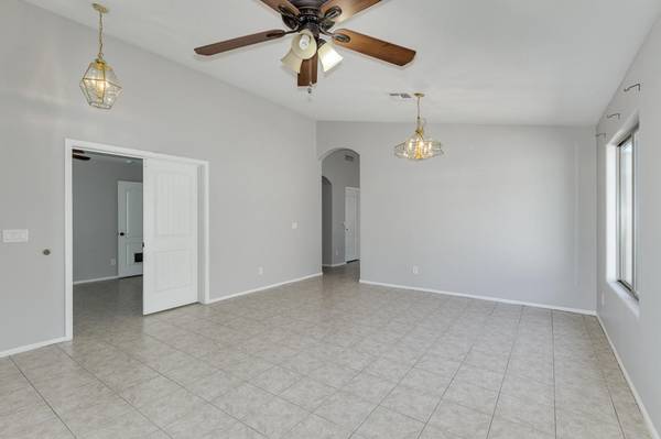 Tolleson, AZ 85353,10367 W ALBENIZ Place