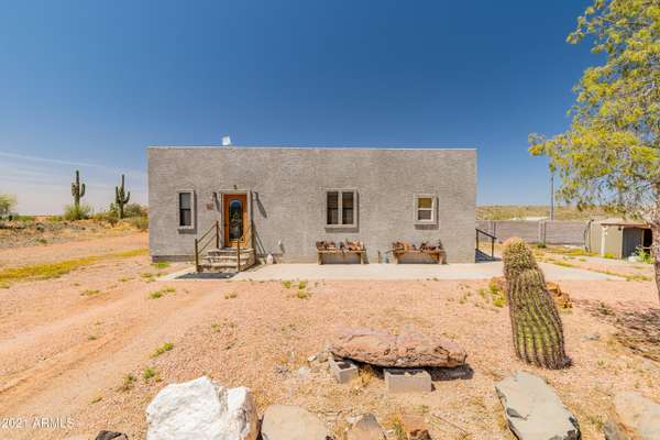 2606 W ESTRELLA Road, New River, AZ 85087