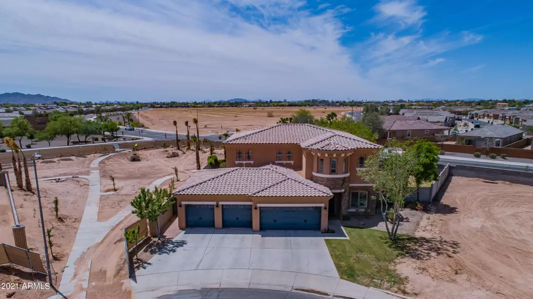 1777 N WESTFALL Lane, Casa Grande, AZ 85122