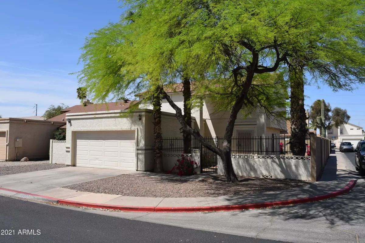 Glendale, AZ 85302,10032 N 66TH Drive