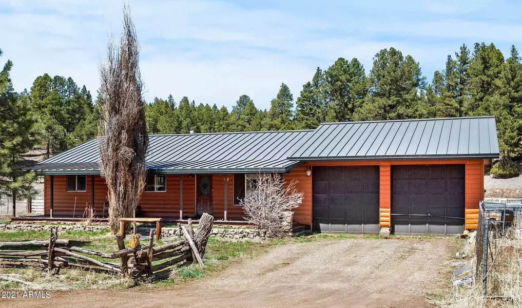 3156 HAPPY TRAILS Drive, Flagstaff, AZ 86005