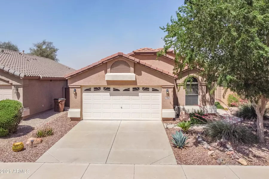 29726 N BROKEN SHALE Drive, San Tan Valley, AZ 85143