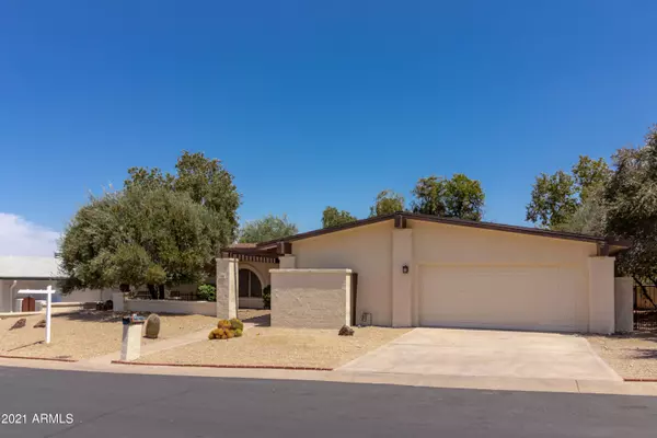 9047 N ARROYA VISTA Drive, Phoenix, AZ 85028