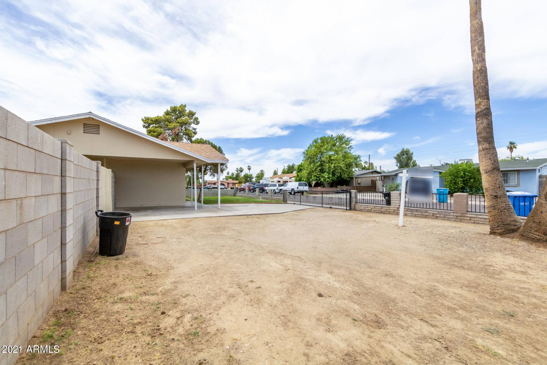 Phoenix, AZ 85035,5601 W LA REATA Avenue