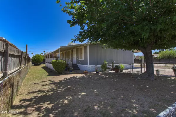 Glendale, AZ 85303,7027 N 80TH Drive