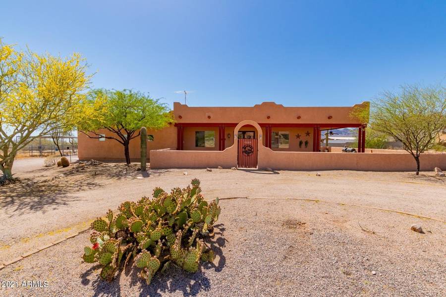 4680 N WOLVERINE PASS Road, Apache Junction, AZ 85119