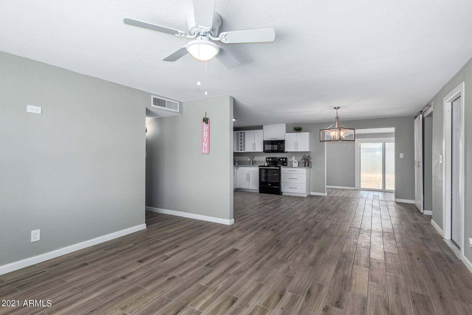 Phoenix, AZ 85035,1825 N 71ST Avenue