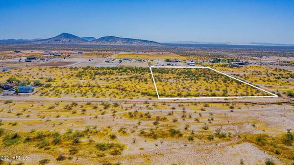 Wickenburg, AZ 85390,0 W Bays Road #22