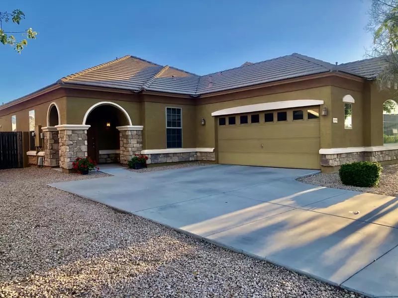 2839 E SPORTS Court, Gilbert, AZ 85298