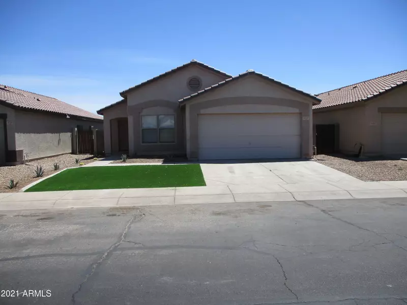 679 W JARDIN Drive, Casa Grande, AZ 85122