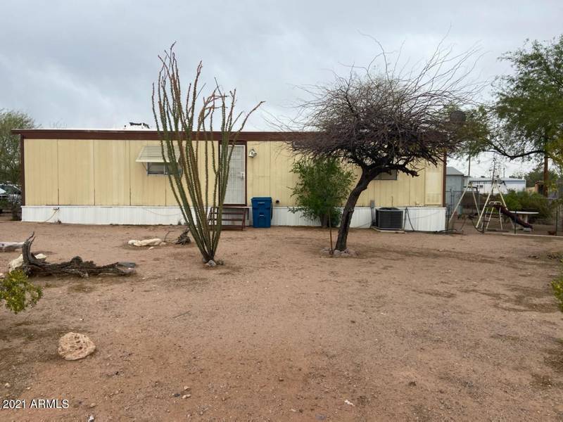 833 E 2ND Avenue, Apache Junction, AZ 85119