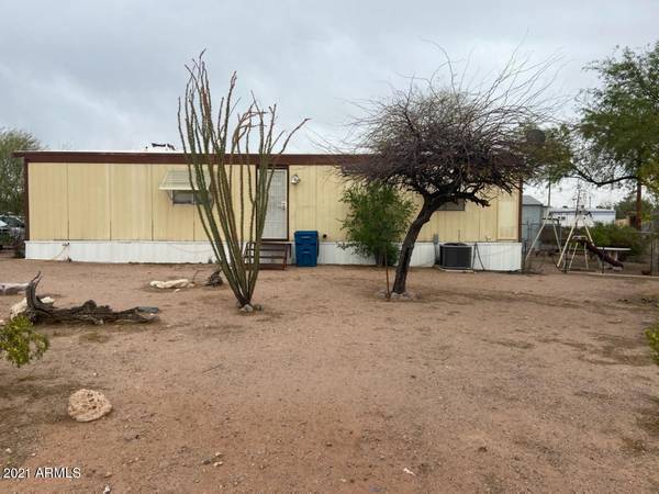 Apache Junction, AZ 85119,833 E 2ND Avenue