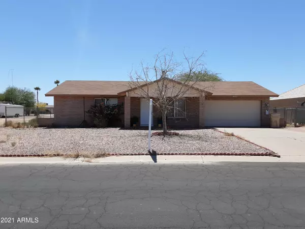 13634 S Huntington Road, Arizona City, AZ 85123