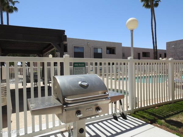 Chandler, AZ 85225,886 W GALVESTON Street #122