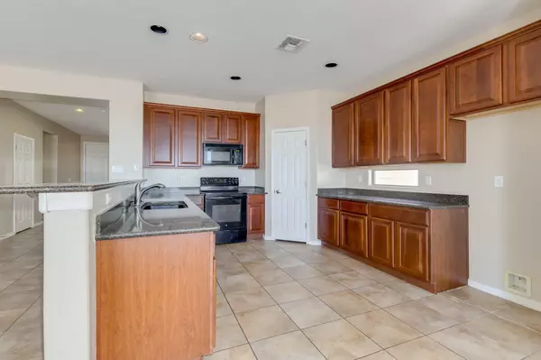 Maricopa, AZ 85138,18145 N LARKSPUR Drive