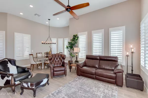 Phoenix, AZ 85045,15550 S 5TH Avenue #145