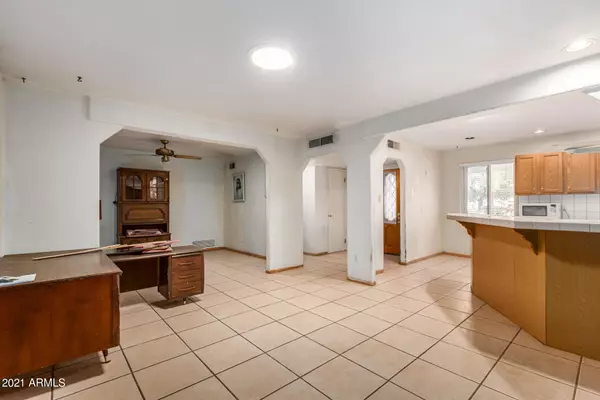 Phoenix, AZ 85013,4826 N 14TH Avenue