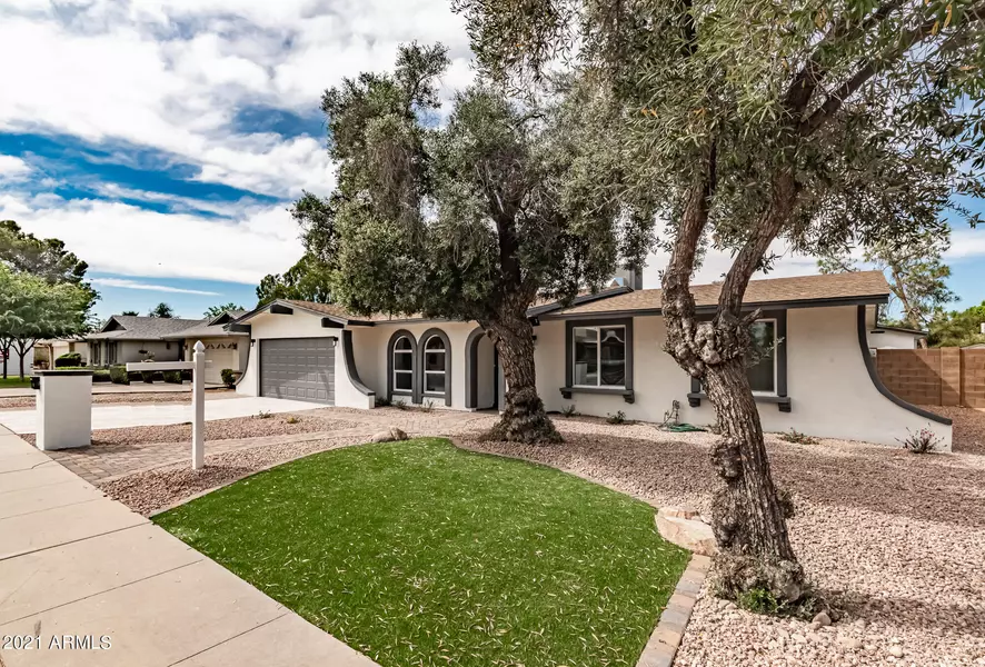 4939 W Shangri-La Road, Glendale, AZ 85304