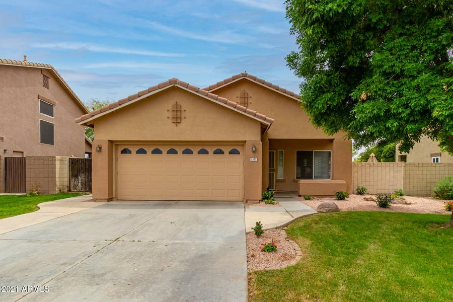 3377 S TATUM Court, Gilbert, AZ 85297