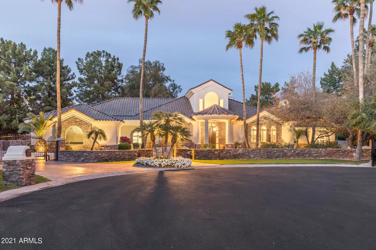 Paradise Valley, AZ 85253,6701 N 65TH Street