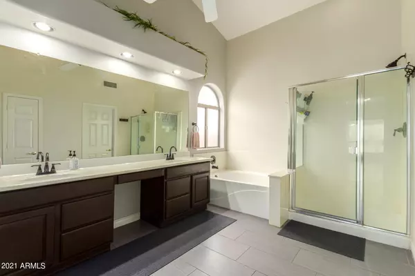 Gilbert, AZ 85234,171 N JOSHUA TREE Lane