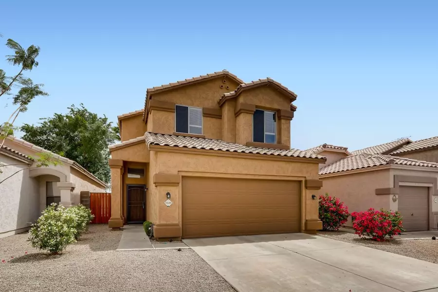 3525 W WHISPERING WIND Drive, Glendale, AZ 85310