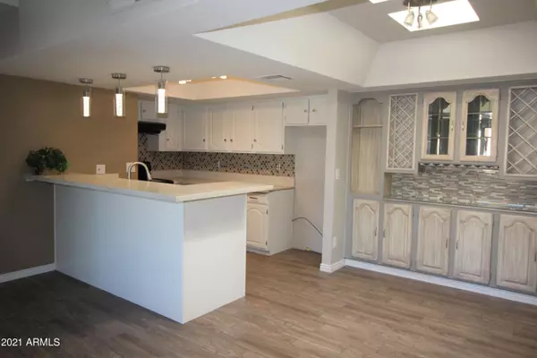 2935 N 68TH Street #220, Scottsdale, AZ 85251