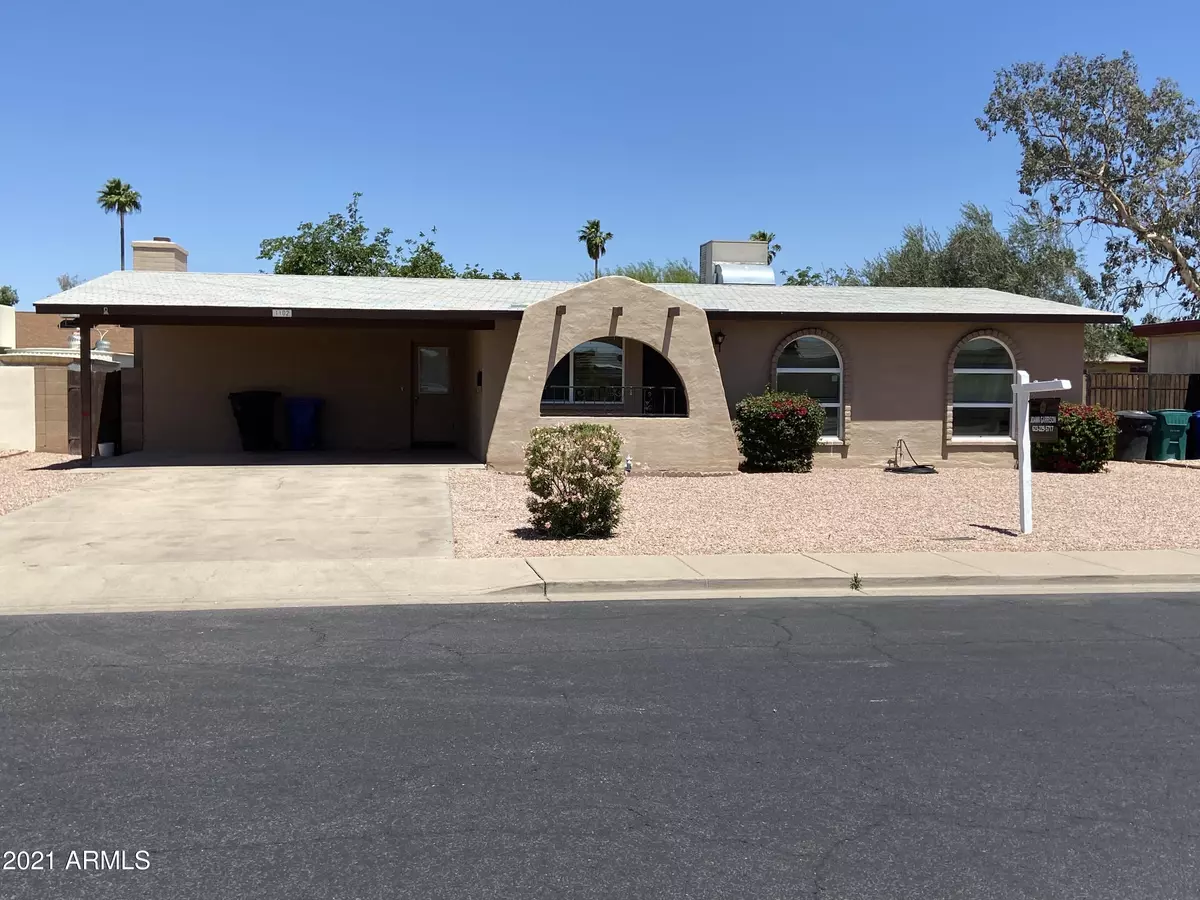 Mesa, AZ 85210,1102 W ENID Avenue