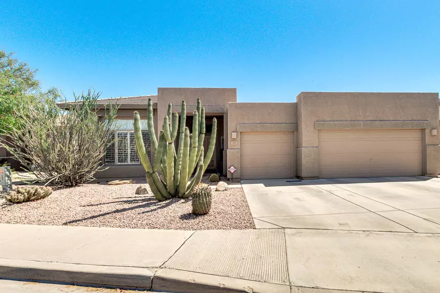 2429 W MEGAN Street, Chandler, AZ 85224