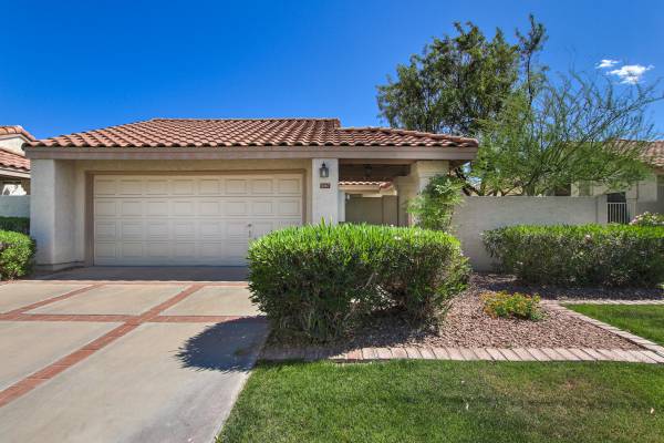 1067 E MCNAIR Drive, Tempe, AZ 85283