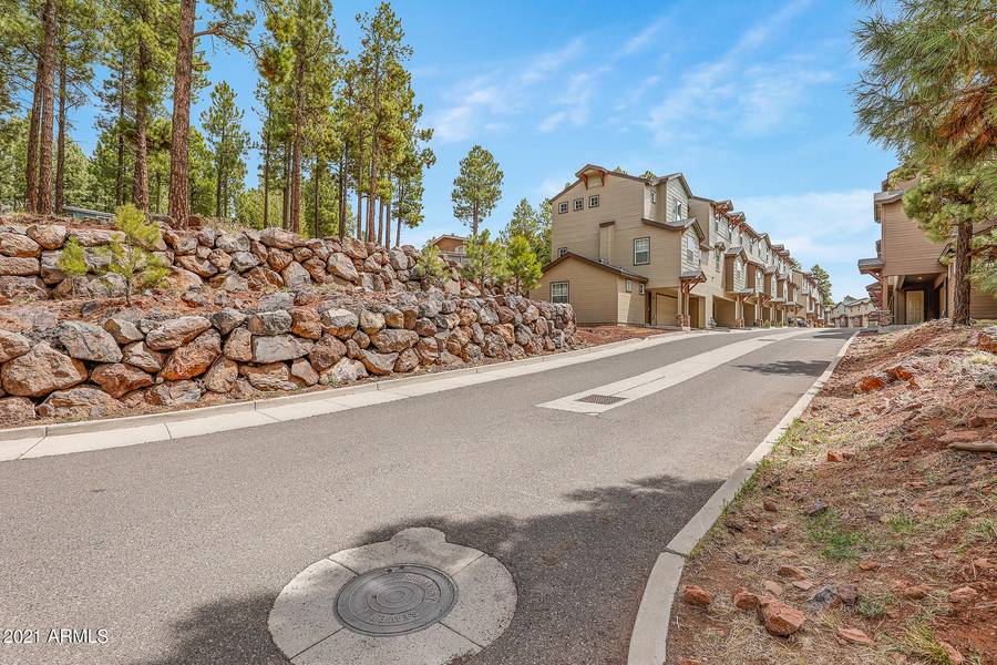 2552 W PIKES PEAK Drive, Flagstaff, AZ 86001