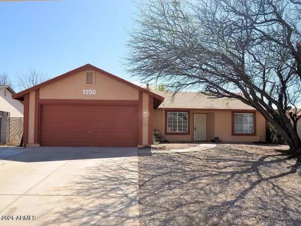 1700 E PERIWINKLE Way, Sierra Vista, AZ 85635