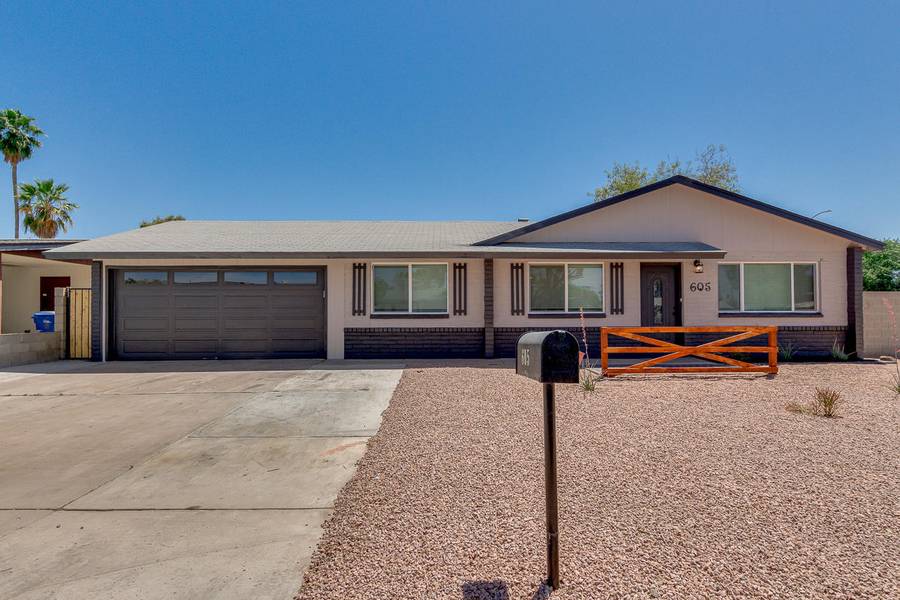 605 E HAMPTON Avenue, Mesa, AZ 85204