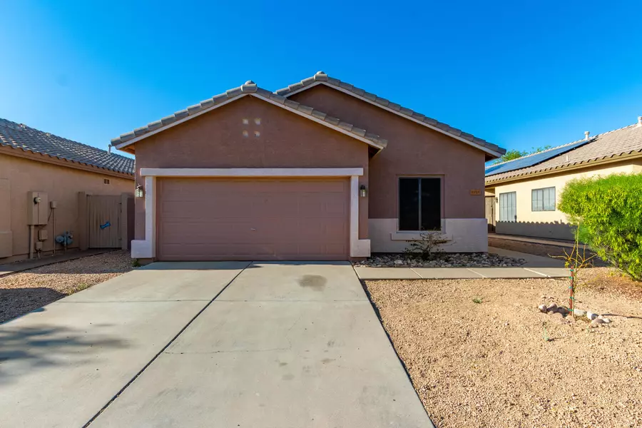 8728 W CHERRY HILLS Drive, Peoria, AZ 85345