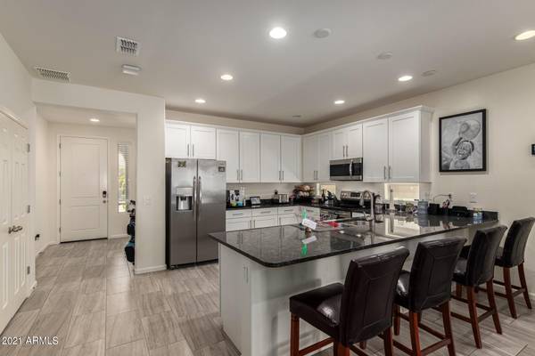 Peoria, AZ 85383,7684 W WHITEHORN Trail