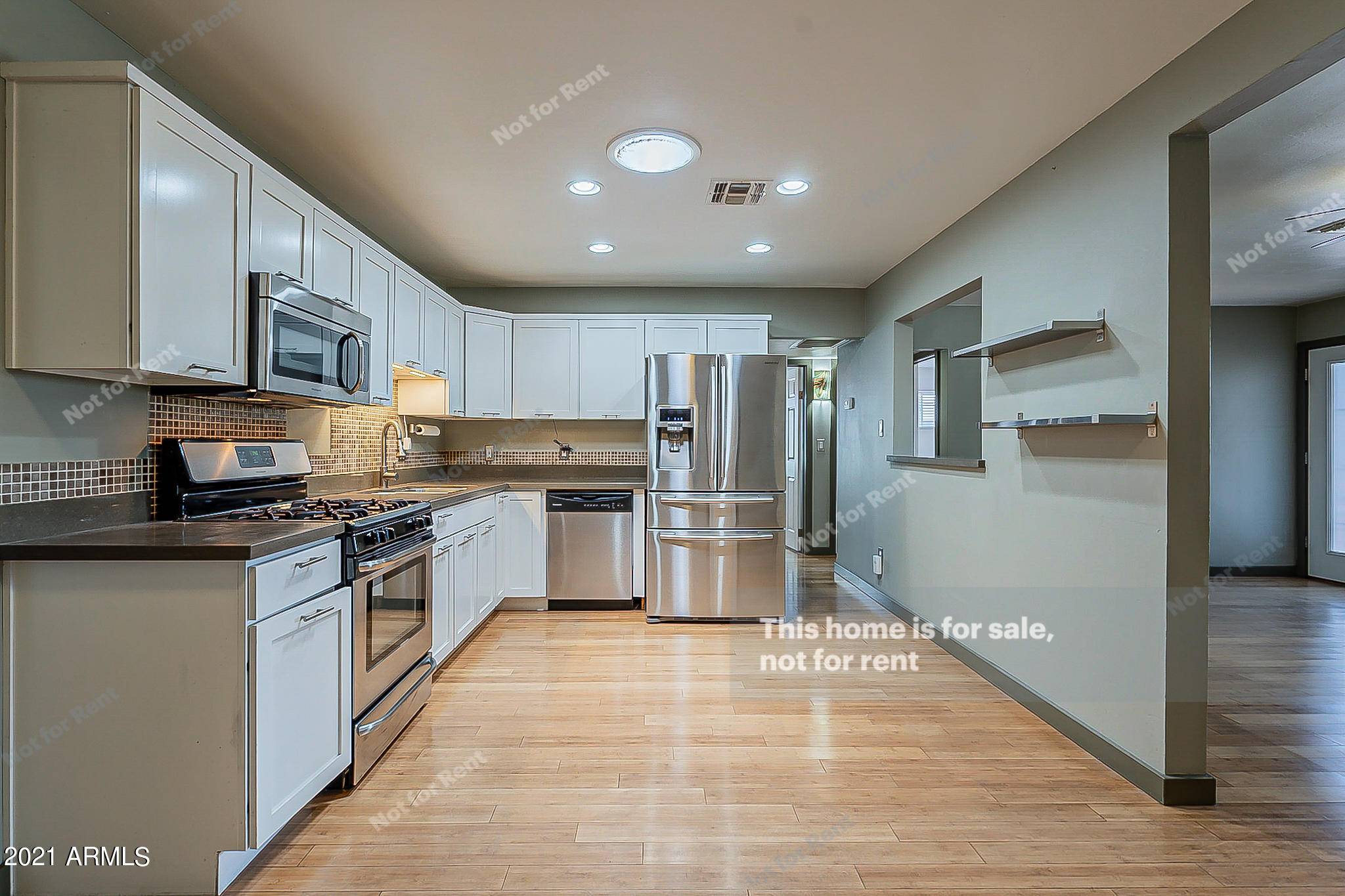 Phoenix, AZ 85015,2423 W WHITTON Avenue