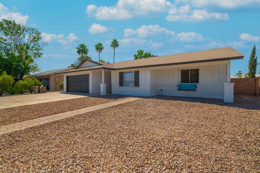 2129 E APOLLO Avenue, Tempe, AZ 85283