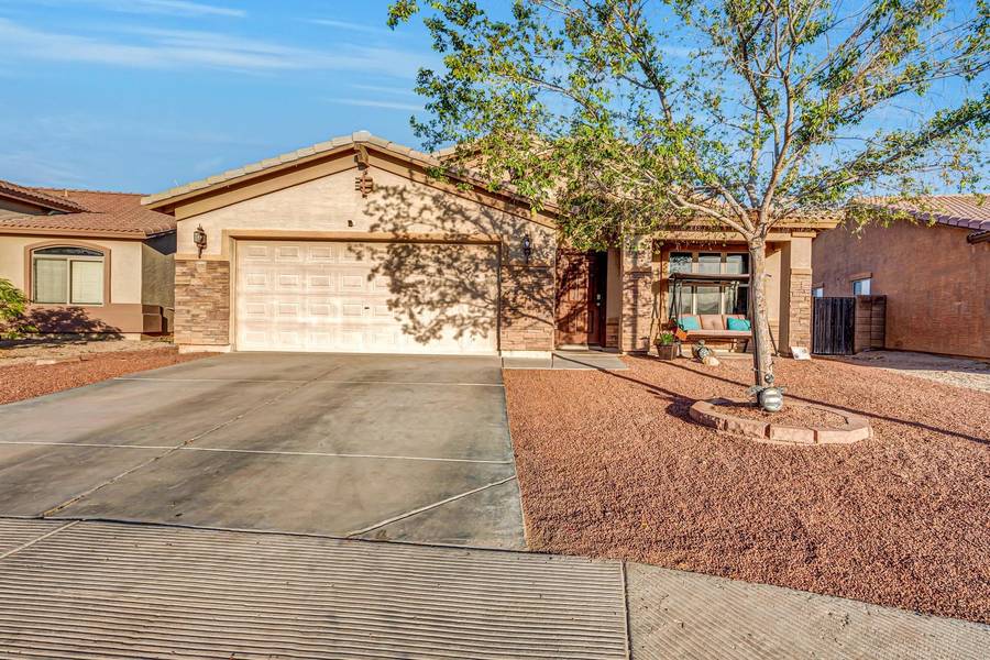 2358 N GREENBRIER Lane, Casa Grande, AZ 85122