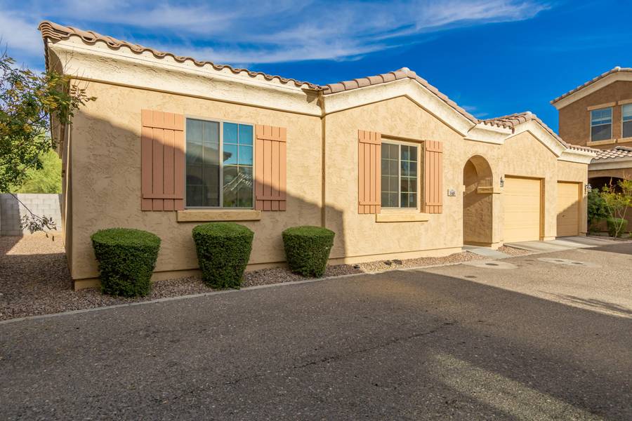 1685 S DESERT VIEW Place, Apache Junction, AZ 85120